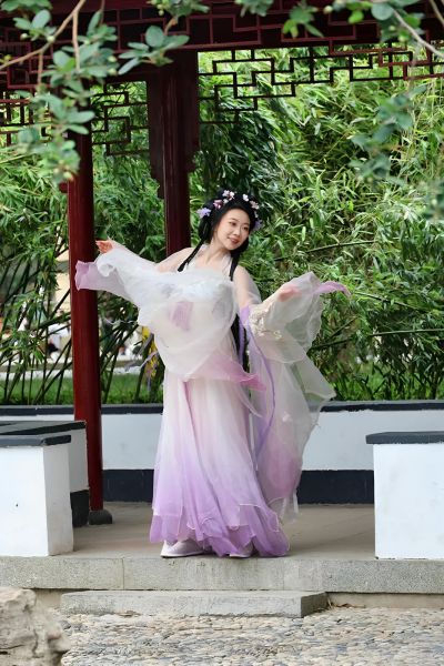 裙裾飞扬（3）