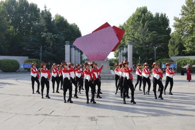 迎重阳会演节目排练中（6）