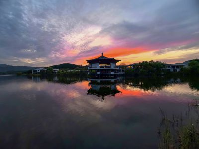 莫道桑榆晚，为霞尚满天——雪野湖