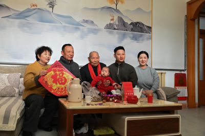 村村幸福照