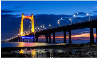 夜色夹河桥