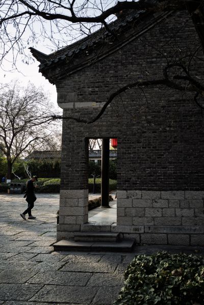 大明湖畔