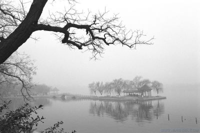 水墨明湖