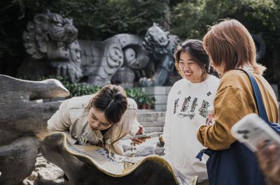 品尝泉水