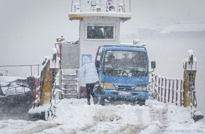风雪运河人组照2