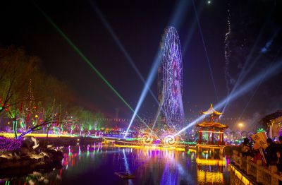 《铁花》