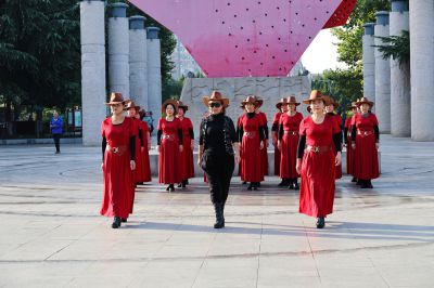 迎重阳会演节目排练中（2）