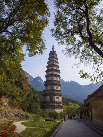 灵岩寺辟支塔