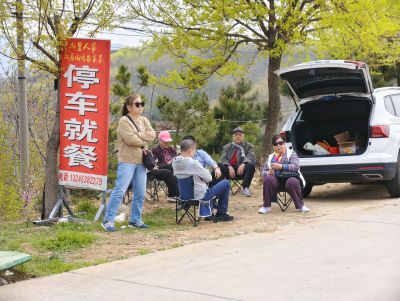 路边小息
