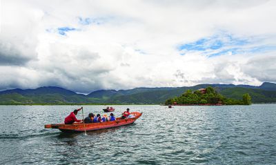 《湖湾小调》