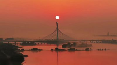 市郊拍日出