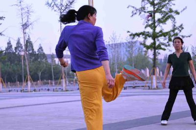 踢毽子——4