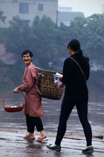 提篮小卖
