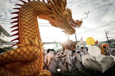 储璨璨《东方摄影 · 我的2025》-《镜头下的普吉岛九皇斋节》