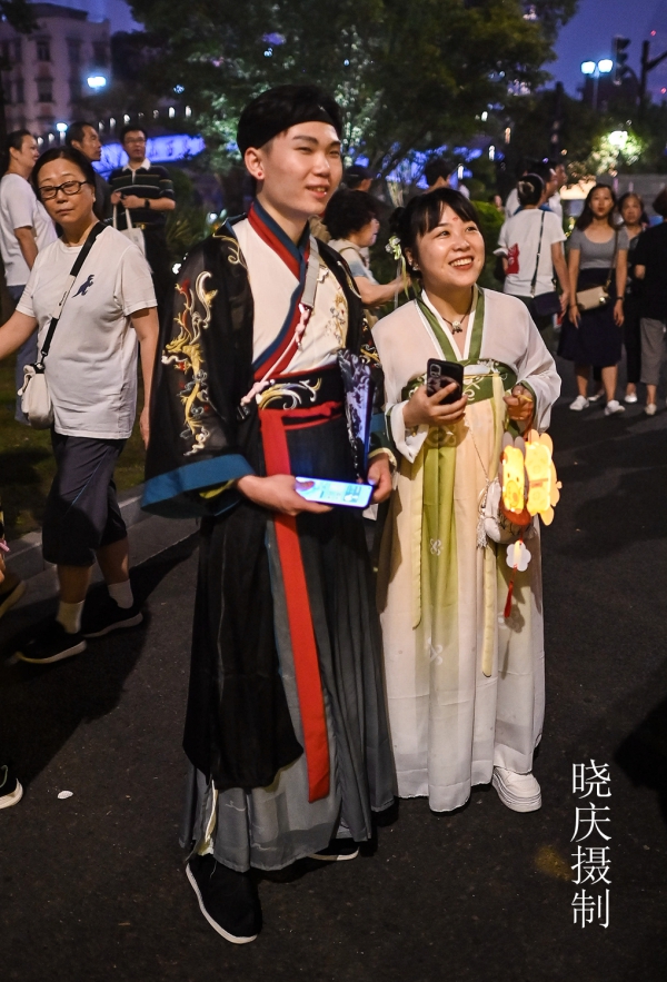 古装男女