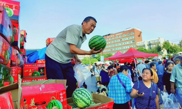 ​黄山《东方摄影 · 我的2023》：手机摄影百姓生活--济南的早市