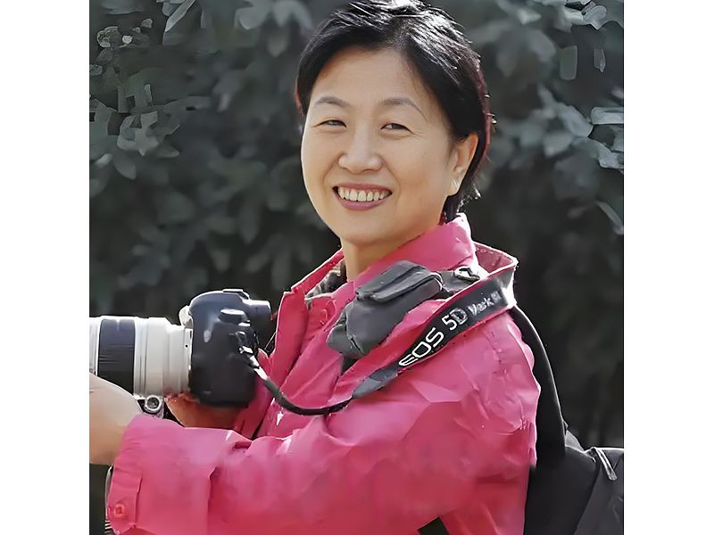 李霞